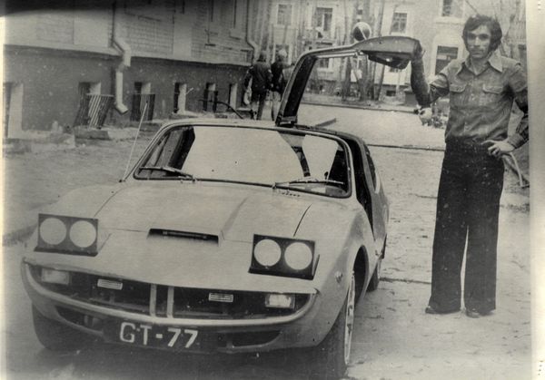 Самодельная машина 1977 года Самодельная машина 1977 года - Sputnik Армения