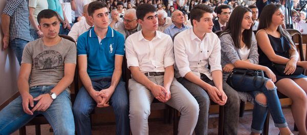 Первое сентября. Первокурсники Первое сентября. Первокурсники - Sputnik Արմենիա