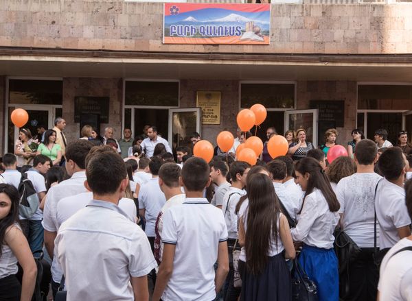 Первое сентября в одной из школ Еревана - Sputnik Армения