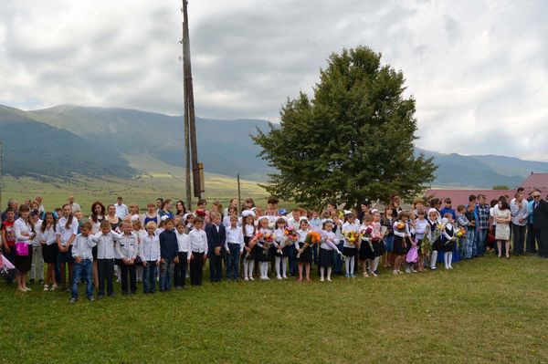 Ֆիոլետովո գյուղի դպրոցն այս տարի այլ տեսք ուներ. ինչ փոփոխություններ էին արվել - Sputnik Արմենիա