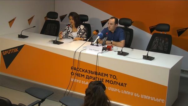 Վրաստանի հարցերի մասնագետ Ջոնի Մելիքյանի մամուլի ասուլիսը - Sputnik Արմենիա