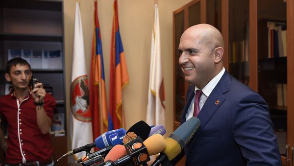 Армен Ашотян - Sputnik Արմենիա