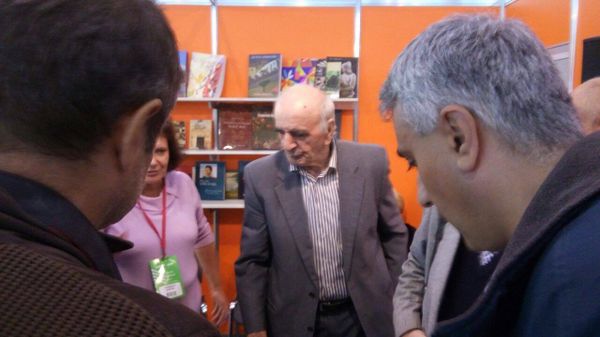 Презентация книги Время запечатления Артавазда Пелешяна Презентация книги Время запечатления Артавазда Пелешяна - Sputnik Армения