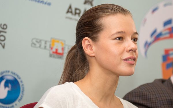 Актриса Катерина Шпица - Sputnik Армения