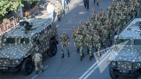 Перед парадом Перед парадом - Sputnik Армения