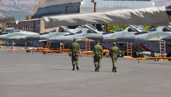 Российские истребители МИГ 29 в авиабазе Эребуни. Армения - Sputnik Արմենիա