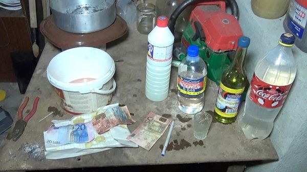 Нелегальные евро, обнаруженные СНБ Нелегальные евро, обнаруженные СНБ - Sputnik Армения