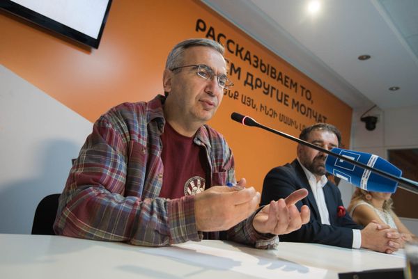 Пресс-коференция, посвященная фестивалю этнографических песен и танцев “Гутан”. Гагик Гиносян - Sputnik Армения