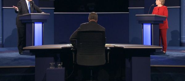 Спутник_Трамп и Клинтон дискутировали о кибератаках России на дебатах в США Спутник_Трамп и Клинтон дискутировали о кибератаках России на дебатах в США - Sputnik Армения