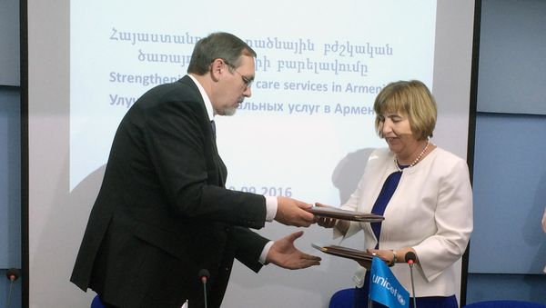 Подписание Соглашения о финансировании проекта ЮНИСЕФ по развитию неонатальных услуг в Армении - Sputnik Армения