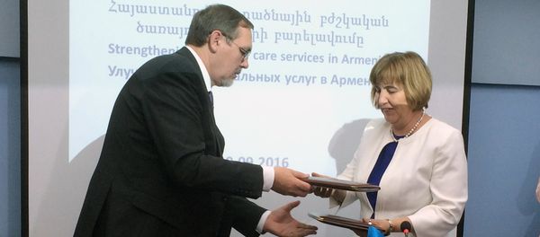 Подписание Соглашения о финансировании проекта ЮНИСЕФ по развитию неонатальных услуг в Армении - Sputnik Армения