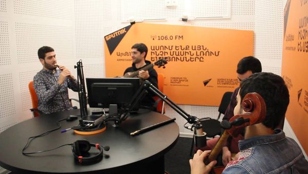 Sputnik Արմենիա ռադիոկայանը հյուրընկալել է «Գողթ» խմբին, որը կատարել է «Home» ստեղծագործությունը - Sputnik Արմենիա