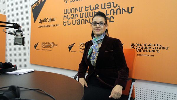 Рузанна Закарян в гостях у радио Sputnik  Армения - Sputnik Արմենիա