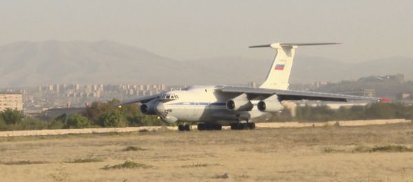 Самолет с гуманитарным грузом вылетел в Сирию Самолет с гуманитарным грузом вылетел в Сирию - Sputnik Армения