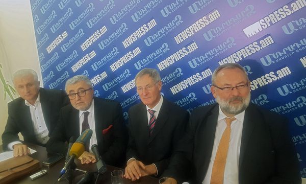 Пресс-конференция по программе развития завода Наирит  - Sputnik Армения