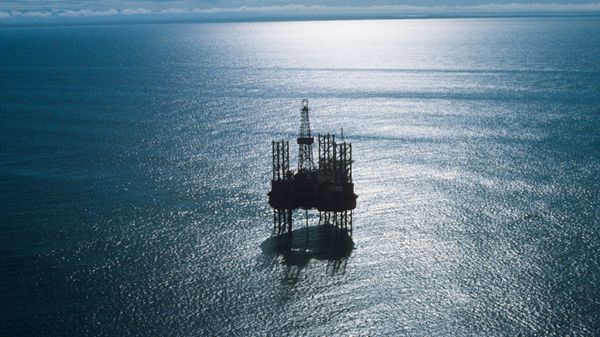 Плавучая буровая установка Ока в Охотском море - Sputnik Армения