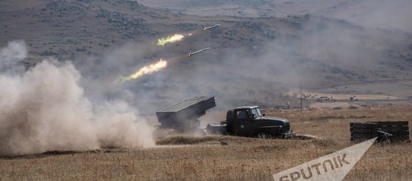 Совместные батальонные тактические учения военнослужащих российской военной базы ЮВО и военнослужащих ВС МО РА Совместные батальонные тактические учения военнослужащих российской военной базы ЮВО и военнослужащих ВС МО РА - Sputnik Армения