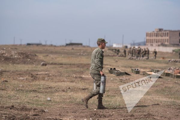 Совместные батальонные тактические учения военнослужащих российской военной базы ЮВО и военнослужащих ВС МО РА - Sputnik Армения