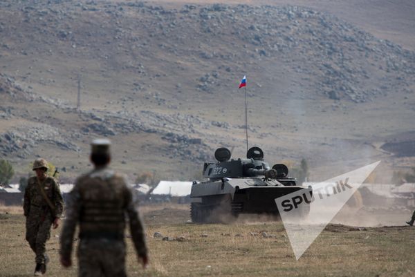 Совместные батальонные тактические учения военнослужащих российской военной базы ЮВО и военнослужащих ВС МО РА - Sputnik Армения