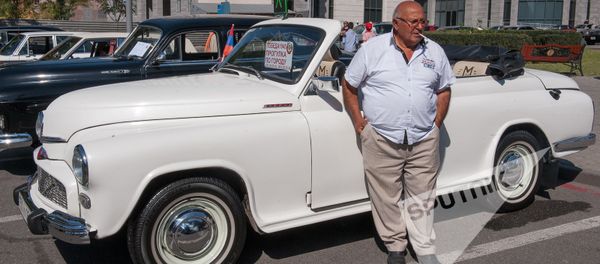 Выставка ретро-автомобилей в Ереване Выставка ретро-автомобилей в Ереване - Sputnik Армения
