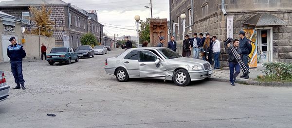 Авария и перестрелка в Гюмри - Sputnik Արմենիա