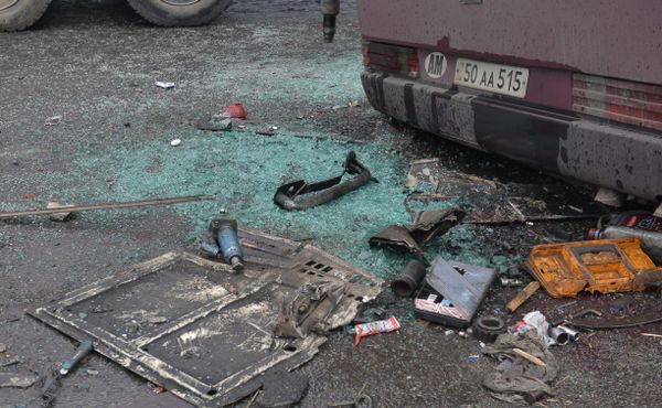 Пассажирский автобус Москва-Ереван врезался в стоящий на дороге грузовик-автовоз - Sputnik Армения