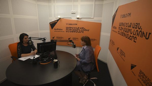 Քերոլայն Քոքսը պատասխանել է Sputnik Արմենիայի հարցերին - Sputnik Արմենիա