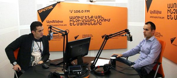 Բանաստեղծ, թարգմանիչ Արթուր Մեսրոպյանը խոսում է գրականության ոլորտում 2016 թվականի Նոբոլյան մրցանակի մասին - Sputnik Արմենիա