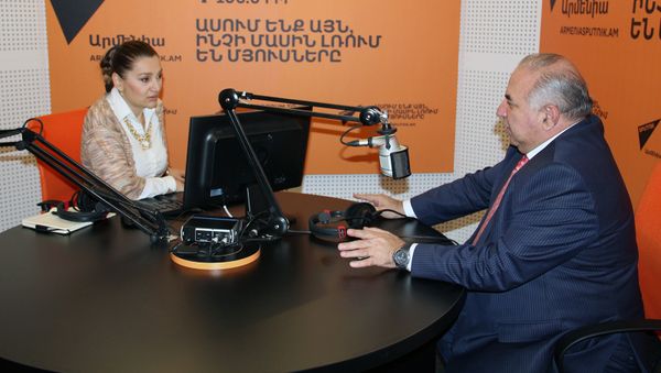 Арагац Ахоян в гостях у радио Sputnik Армения - Sputnik Արմենիա