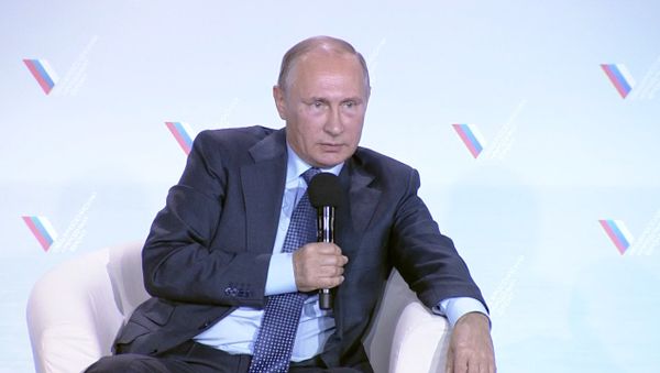 СПУТНИК_Удивительные идиоты – Путин об организаторах энергоблокады Крыма - Sputnik Армения
