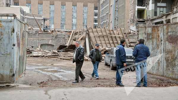 Снесенное здание первой типографии в Ереване - Sputnik Армения