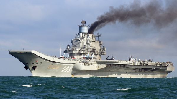 Тяжёлый авианесущий крейсер Адмирал Флота Советского Союза Кузнецов Тяжёлый авианесущий крейсер Адмирал Флота Советского Союза Кузнецов - Sputnik Армения