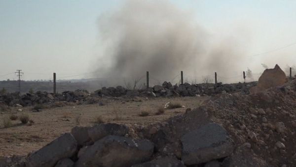 Спутник_Звуки стрельбы и столб дыма – гумкоридор в Алеппо после обстрела боевиками - Sputnik Армения