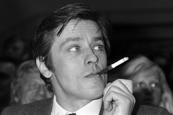 Ален Делон курит, 1976г. - Sputnik Армения