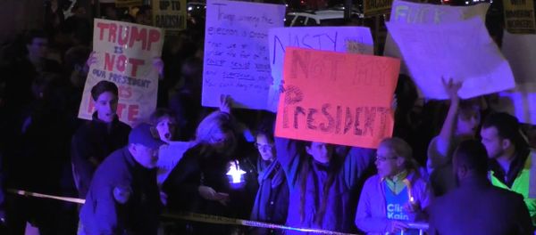 СПУТНИК_Не мой президент - акции против победы Трампа на выборах прошли в США - Sputnik Армения