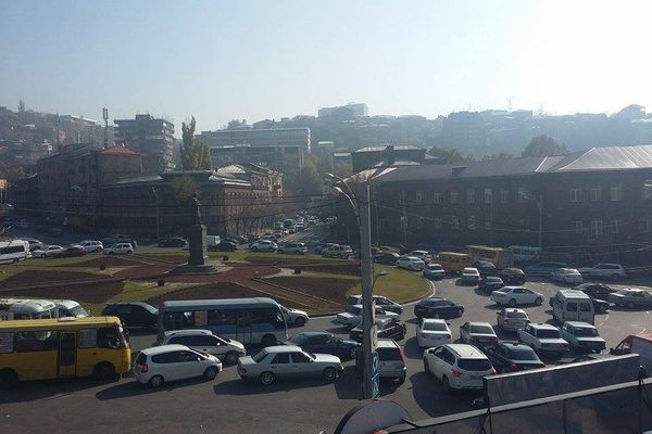 Взрыв и пробки на улице Гераци - Sputnik Армения