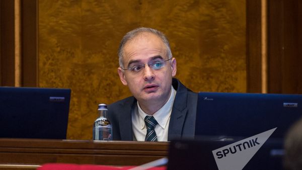 Լևոն Զուրաբյան - Sputnik Արմենիա