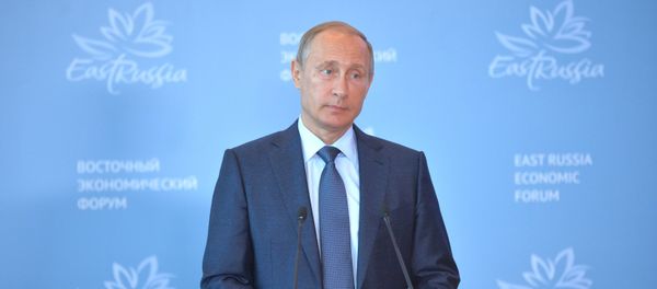 Президент РФ В.Путин принимает участие в работе первого Восточного экономического форума - Sputnik Армения