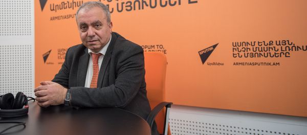 Грант Багратян в гостях у радио Sputnik Армения - Sputnik Արմենիա