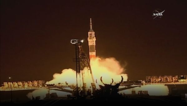СПУТНИК_Корабль Союз МС-03 с новым экипажем отправлен на МКС. Кадры запуска - Sputnik Армения
