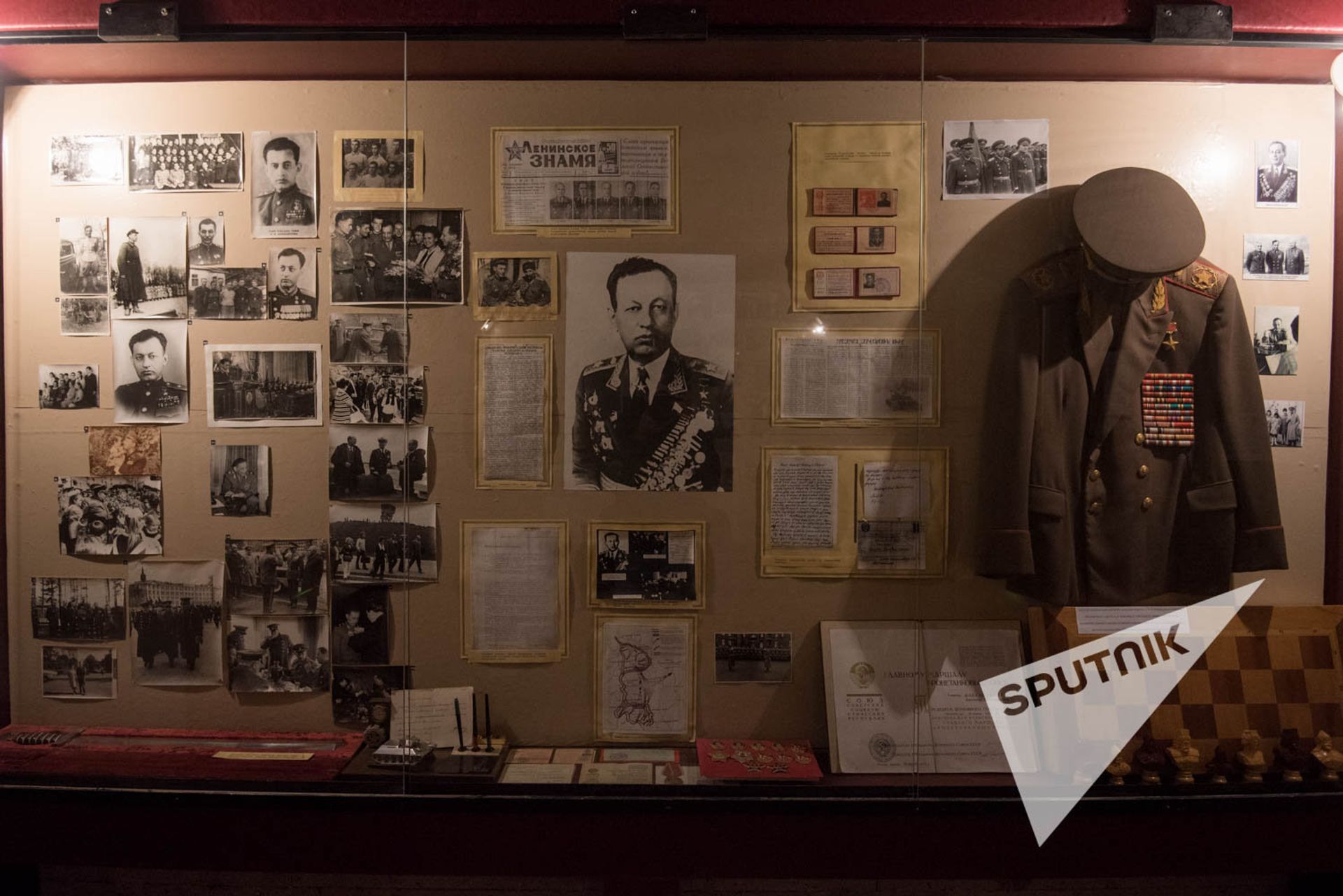 Музей ВОВ. Форма адмирала Исакова  - Sputnik Армения, 1920, 08.05.2023