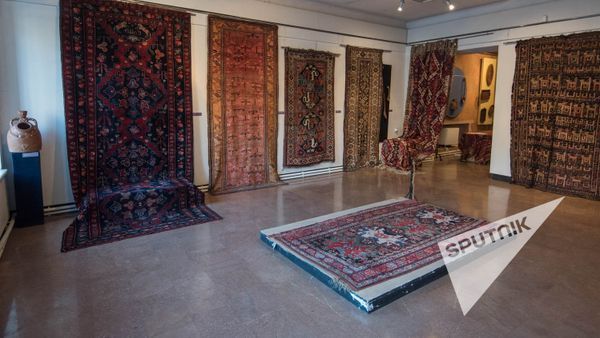Республиканский симпозиум на тему Армянский узел: культура армянское ковроделия - Sputnik Армения