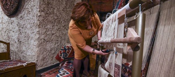Республиканский симпозиум на тему Армянский узел: культура армянское ковроделия - Sputnik Արմենիա