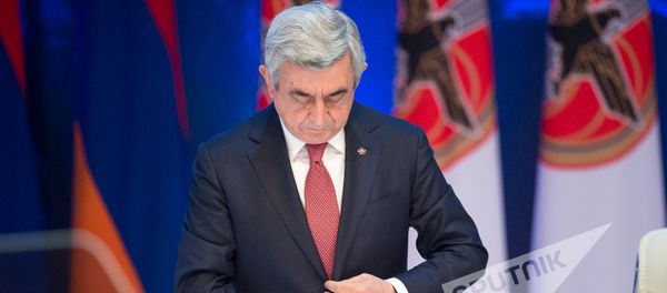 Президент Армении, лидер правящей Республиканской партии Серж Саргсян Президент Армении, лидер правящей Республиканской партии Серж Саргсян - Sputnik Армения
