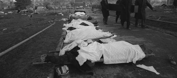 Жертвы землетрясения в Ленинакане Жертвы землетрясения в Ленинакане - Sputnik Армения