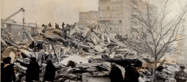 Землитрясение 7 декабря 1988 года Землитрясение 7 декабря 1988 года - Sputnik Армения