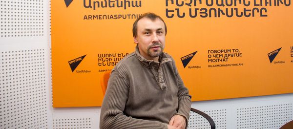 Алексей Злобин в гостях у радио Sputnik Армения - Sputnik Армения