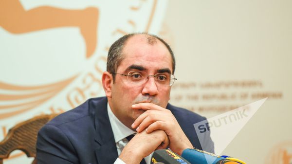 Грачья Ростомян - Sputnik Արմենիա