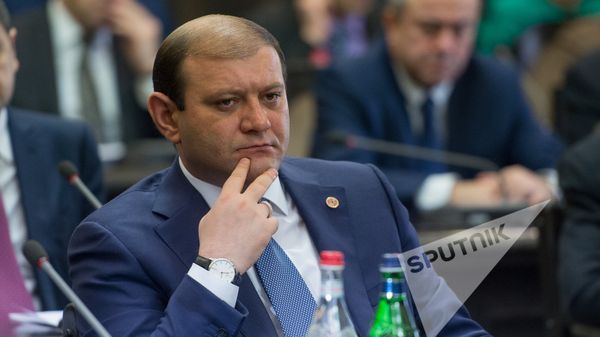 Заседание Правительства РА. Тарон Маргарян Заседание Правительства РА. Тарон Маргарян - Sputnik Армения