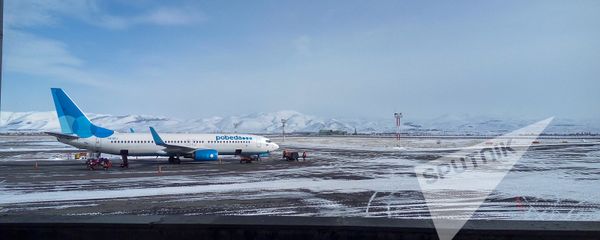 Самолет авиакомпании Победа в аэропорту Гюмри Самолет авиакомпании Победа в аэропорту Гюмри - Sputnik Армения